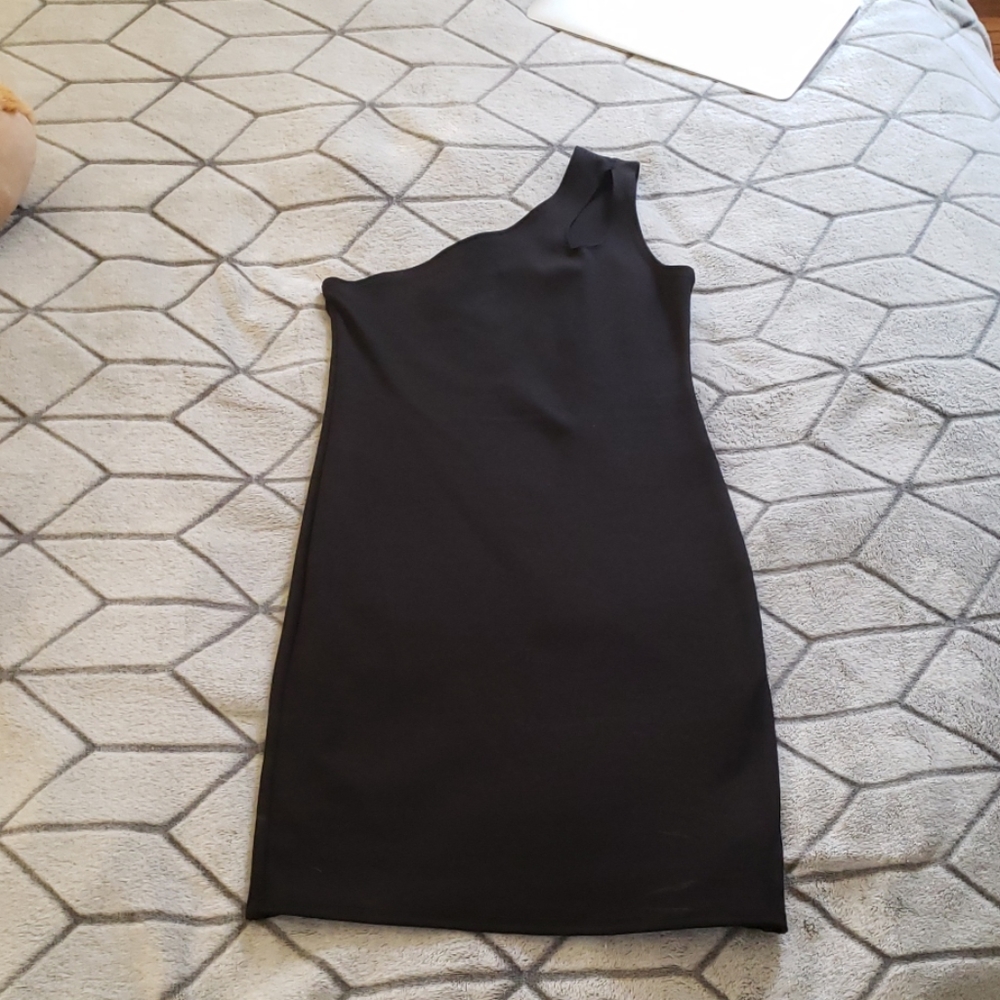 One shoulder dress